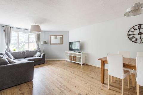 undefined, Haling Park Road, Kestrel Court, CR2