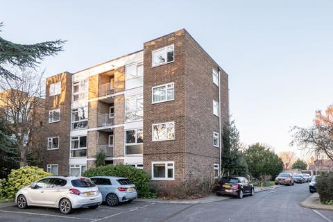 2 bedroom property to rent, Copers Cope Road, Beckenham, BR3