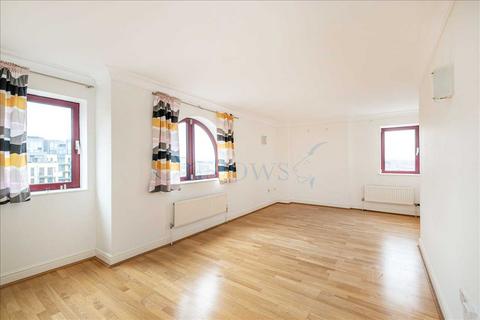 2 bedroom apartment to rent, Sailmakers Court, William Morris Way, London