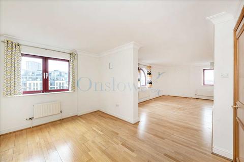 2 bedroom apartment to rent, Sailmakers Court, William Morris Way, London