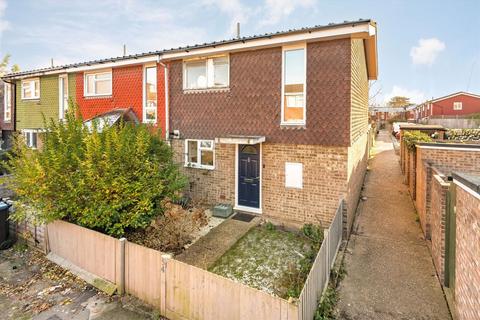 2 bedroom end of terrace house for sale, Hobill Walk, Surbiton KT5