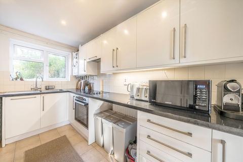 2 bedroom end of terrace house for sale, Hobill Walk, Surbiton KT5