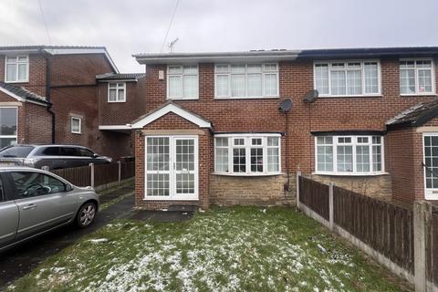 3 bedroom semi-detached house to rent, Wilkinson Terrace, Bradford BD7