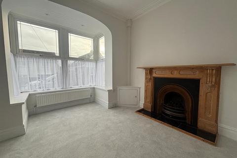 3 bedroom semi-detached house for sale, Havard Road, Llanelli