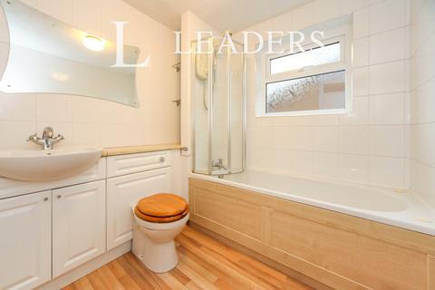 undefined, Devon Road, Luton, Bedfordshire, LU2