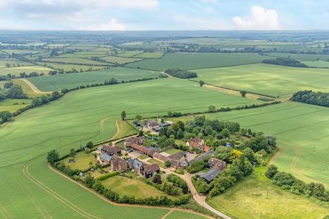 3 bedroom barn conversion for sale, Dunstable LU5