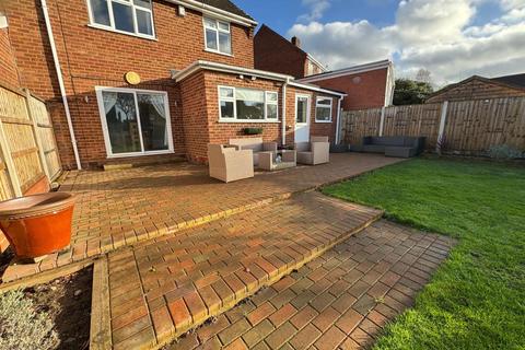 3 bedroom semi-detached house for sale, Oak Park Road, Stourbridge DY8
