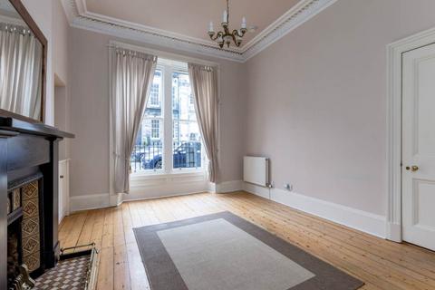 2 bedroom flat to rent, Danube Street, Edinburgh,