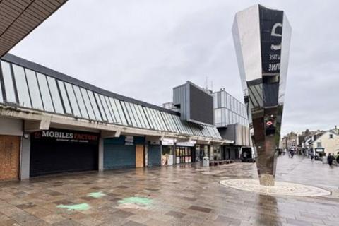 Property for sale, Bridgegate, Portfolio of 3 shops, Irvine KA12