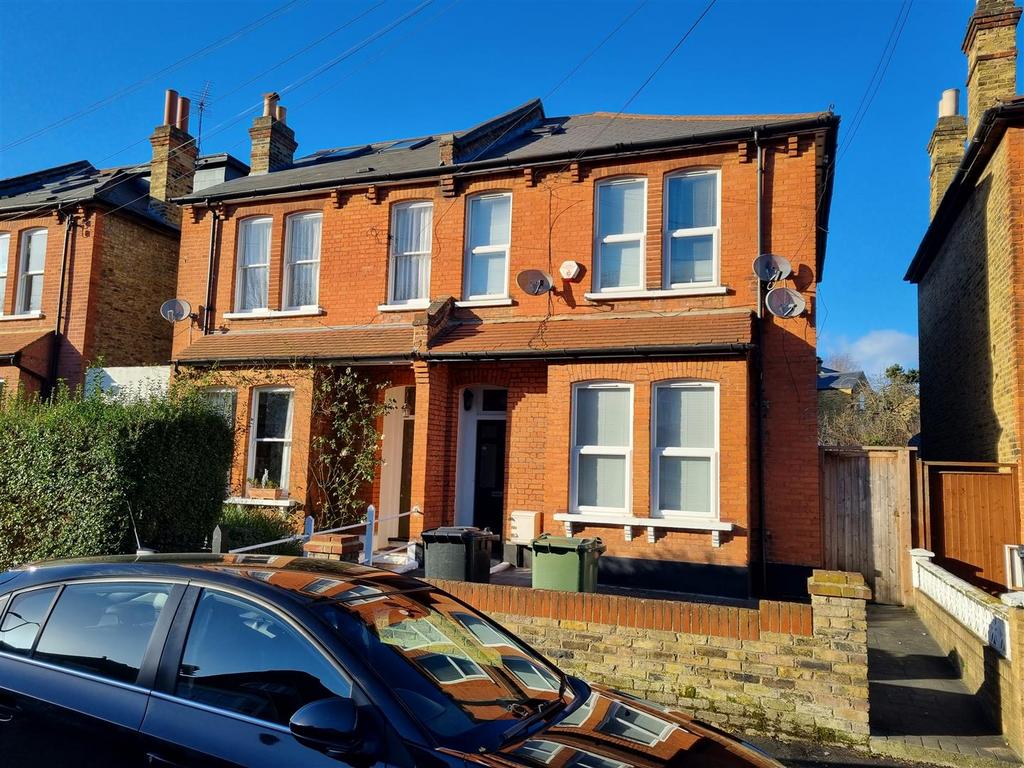 Flat 3, 8 Kingsmead Road outside.jpg