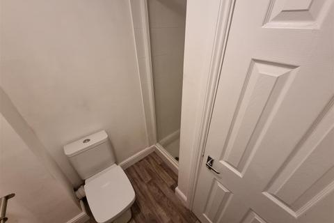 2 bedroom flat to rent, Kingsmead Road, SW2
