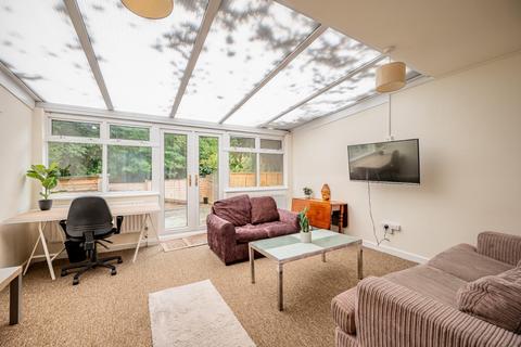 6 bedroom terraced house to rent, Stanway Close, Bath BA2