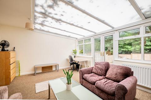 6 bedroom terraced house to rent, Stanway Close, Bath BA2