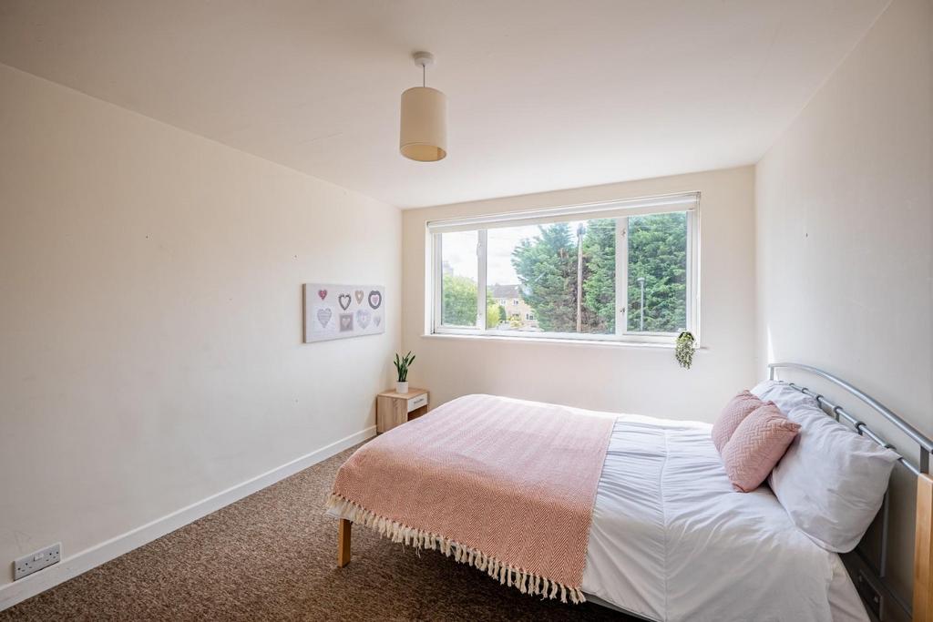 6 Stanway Close BA2 2 UR-29.jpg