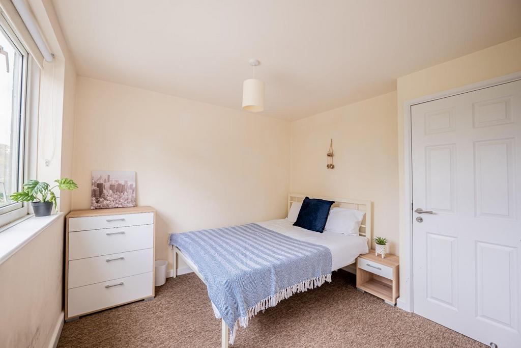 6 Stanway Close BA2 2 UR-25.jpg