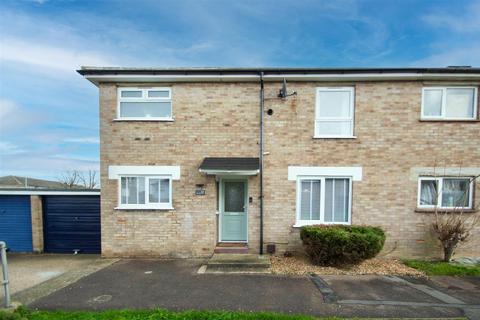 Chedburgh Place, Haverhill CB9