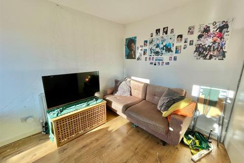 2 bedroom end of terrace house for sale, Chace Avenue, Potters Bar EN6