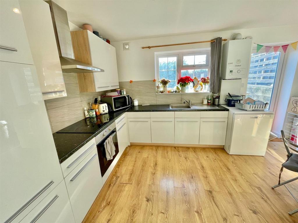 31 A Chace Ave Kitchen.jpg