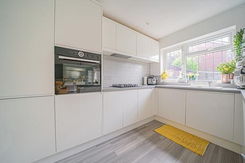4 bedroom semi-detached house for sale, Shelsley Way, Solihull, B91