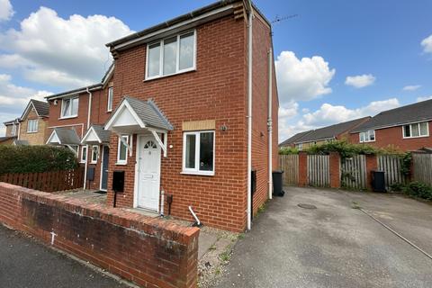 2 bedroom end of terrace house for sale, Hedgerow Road, Leicester, LE3