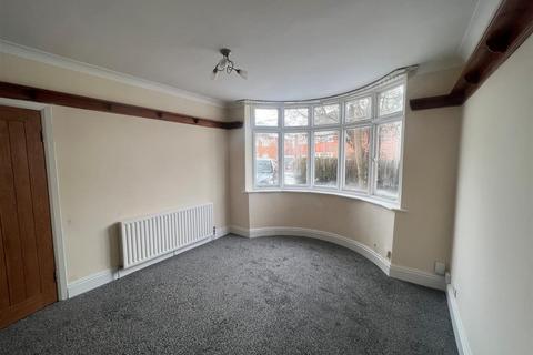 3 bedroom house to rent, Scott Avenue, Wolverhampton