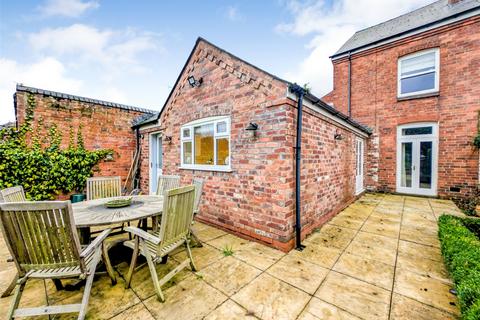 4 bedroom detached house for sale, Roden Avenue, Kidderminster, Worcestershire, DY10