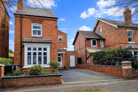 4 bedroom detached house for sale, Roden Avenue, Kidderminster, Worcestershire, DY10