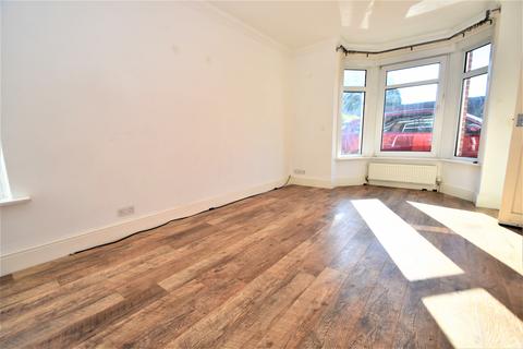 4 bedroom detached house to rent, Bursledon Road, Southampton SO30