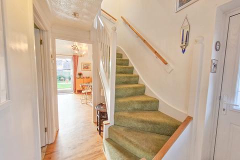 3 bedroom detached house for sale, 8 Birch Close, Woodford Halse, NN11 3NF