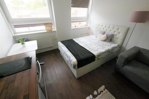 Studio to rent, Flat 6 Hill House, Bournemouth BH1