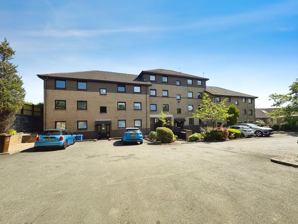 2/1 3 Goldenhill Court, Hardgate G81 5 NA