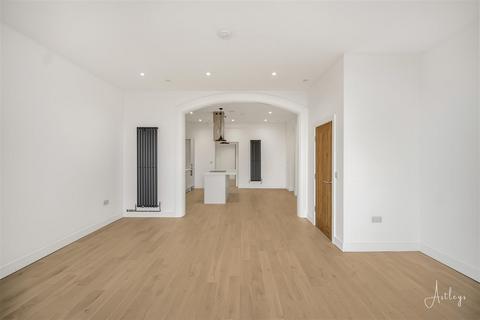 2 bedroom apartment for sale, Overland Road., Mumbles, Swansea