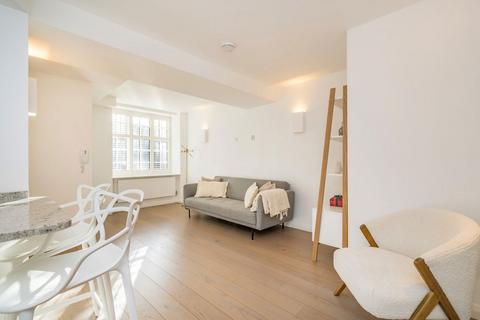 1 bedroom flat to rent, South Edwardes Square, London W8