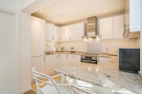 1 bedroom flat to rent, South Edwardes Square, London W8