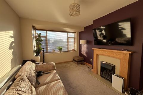 undefined, Greengates Avenue, Bradford BD12