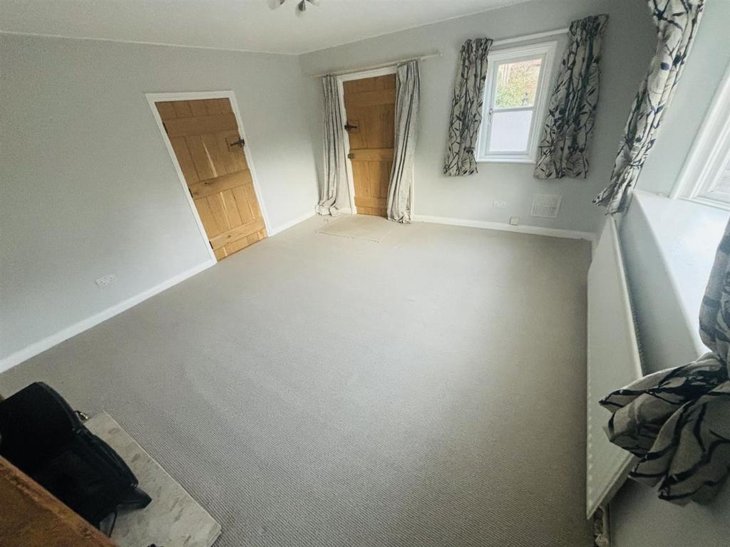 Lounge...jpg