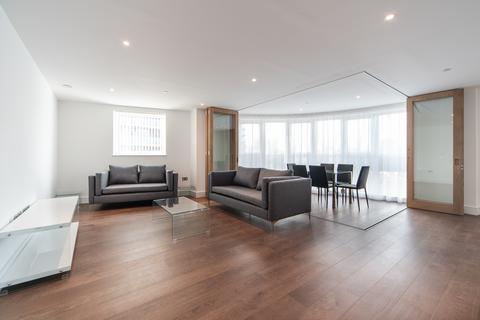 3 bedroom flat to rent, Gateway Tower, London E16