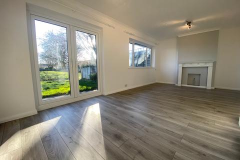 3 bedroom semi-detached house to rent, Churchill Avenue, Boothville, NN3 6NY