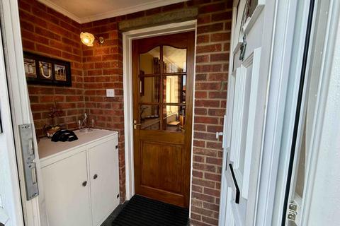 2 bedroom end of terrace house for sale, Wesel Avenue, Felixstowe, IP11