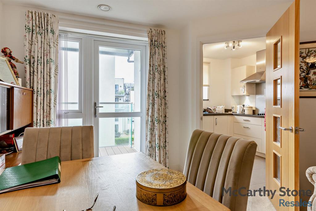 8671352-interior06-800.jpg