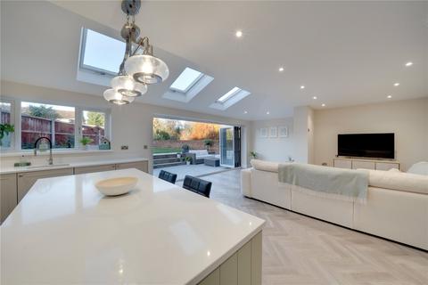 4 bedroom detached house for sale, 1 Parkland Avenue, Kidderminster, Worcestershire