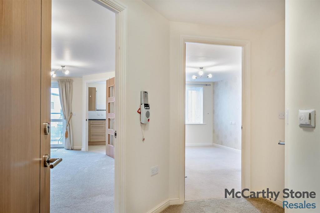 8674145-interior03-800.jpg