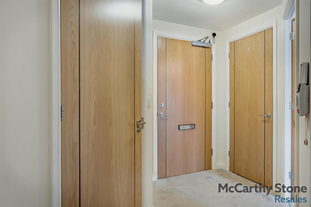 8674145-interior05-800.jpg
