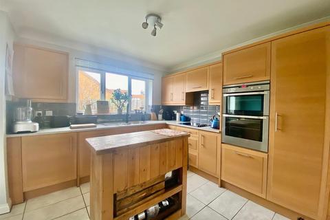3 bedroom detached house for sale, Vetchfield, Orton Brimbles, Peterborough