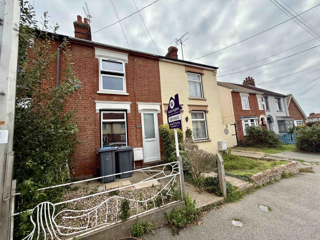 3 Bedroom Terraced For Sale