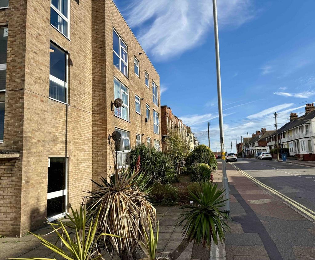 2 Bedroom Apartment For Sale