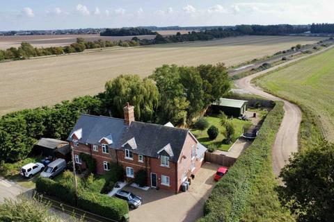 4 bedroom semi-detached house for sale, Morston Hall Lane, Trimley St Martin, IP11