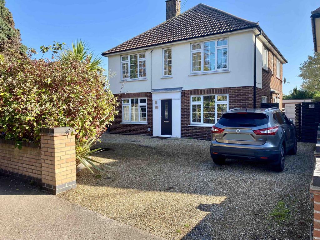 3 Bedroom Apartment For Sale