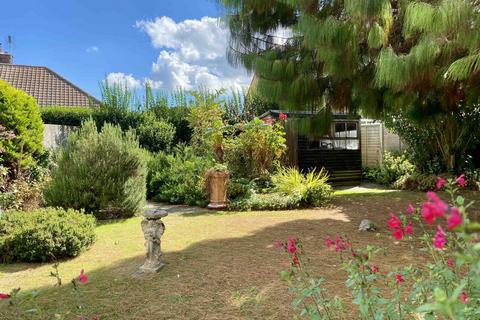 2 bedroom semi-detached bungalow for sale, Haven Close, Felixstowe, IP11