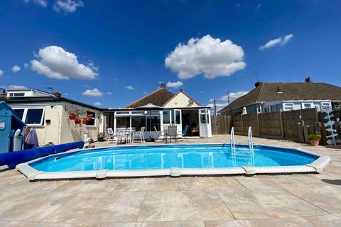 3 bedroom bungalow for sale, Mill Lane, Felixstowe, IP11